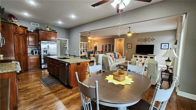 9012 NE 100th Terrace, Kansas City, MO 64157