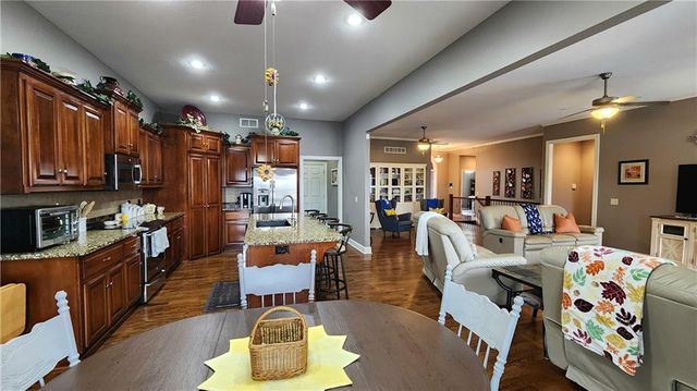 9012 NE 100th Terrace, Kansas City, MO 64157