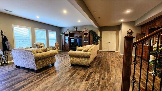 9012 NE 100th Terrace, Kansas City, MO 64157