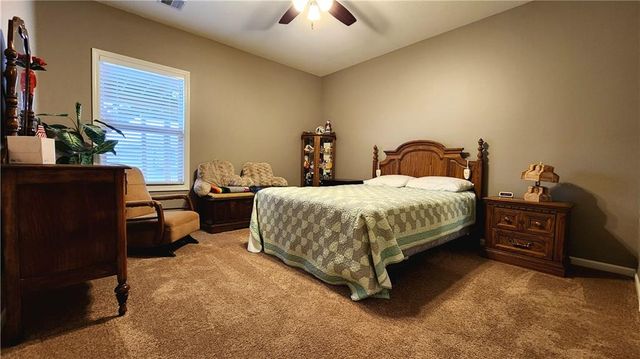 9012 NE 100th Terrace, Kansas City, MO 64157