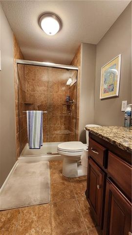 9012 NE 100th Terrace, Kansas City, MO 64157