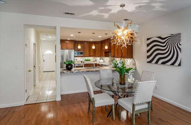 4173 El Camino Real 23, Palo Alto, CA 94306