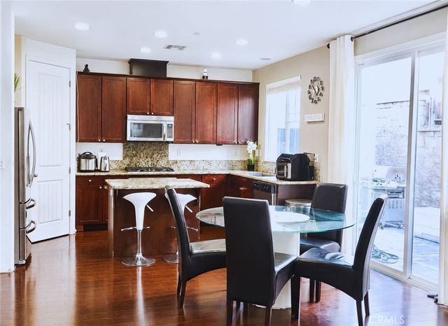 117 Ladybug, Martinez, CA 94553
