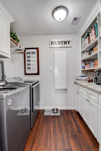 122 Four Master Road Road, Freeport, TX 77541