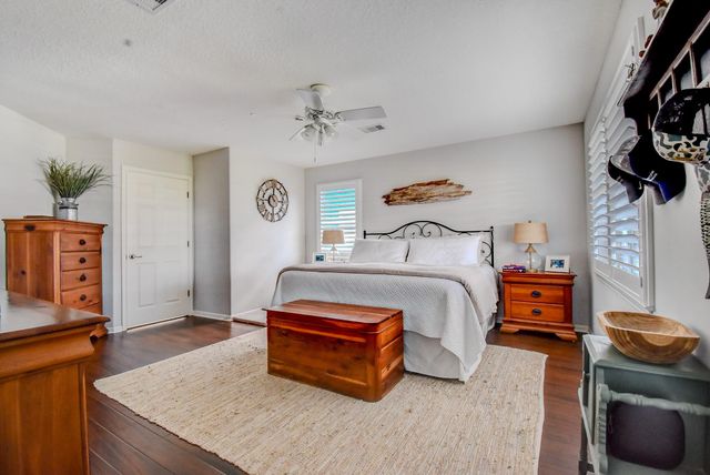 122 Four Master Road Road, Freeport, TX 77541