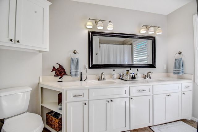 122 Four Master Road Road, Freeport, TX 77541