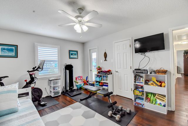 122 Four Master Road Road, Freeport, TX 77541