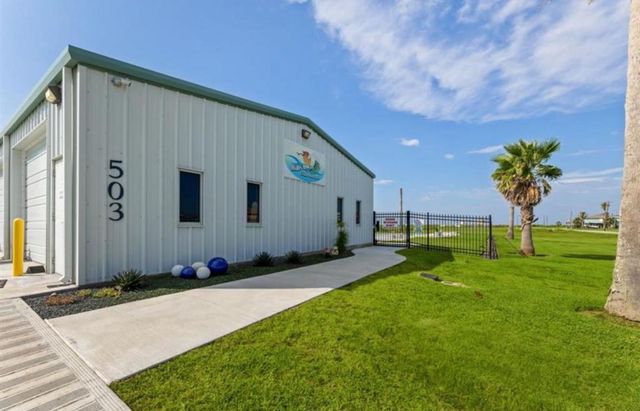 122 Four Master Road Road, Freeport, TX 77541