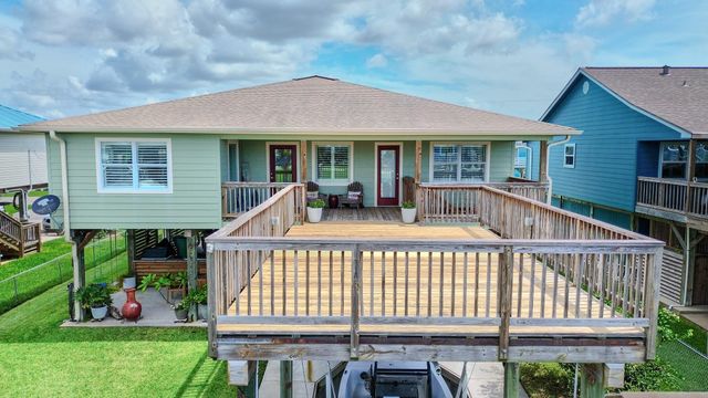 122 Four Master Road Road, Freeport, TX 77541