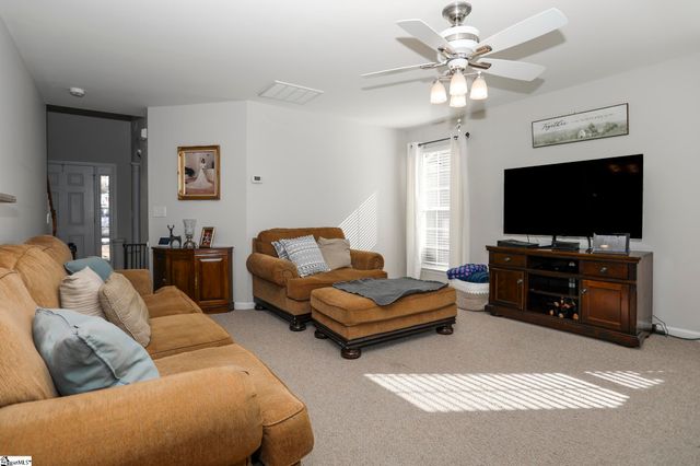 111 Kingsdale Court, Simpsonville, SC 29680