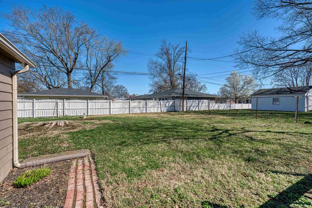 7118 Pollack Avenue, Evansville, IN 47715