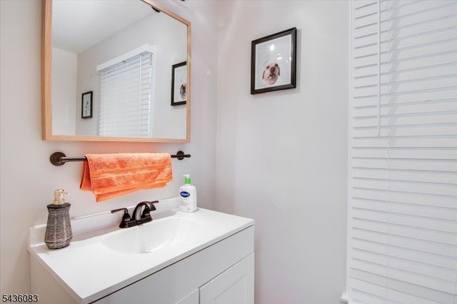 58 Musiker Ave, Randolph Twp., NJ 07869