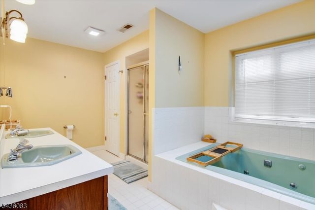 58 Musiker Ave, Randolph Twp., NJ 07869