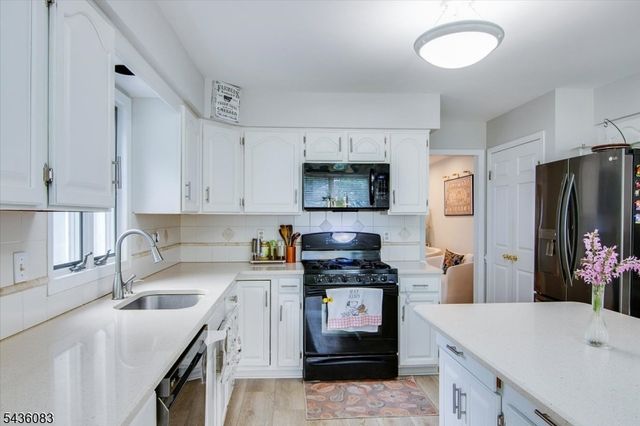 58 Musiker Ave, Randolph Twp., NJ 07869