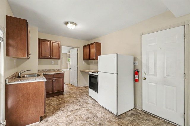 106 N Summit Street, Ypsilanti, MI 48197