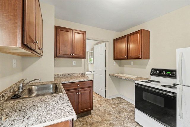 106 N Summit Street, Ypsilanti, MI 48197