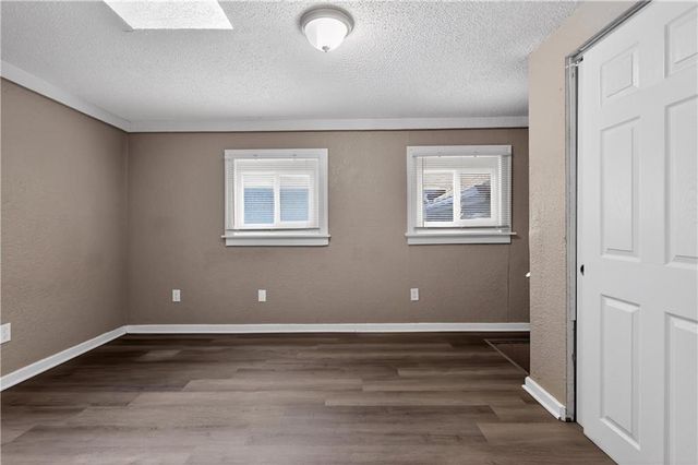 8309 E Gregory Boulevard, Kansas City, MO 64131