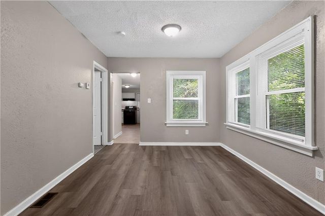 8309 E Gregory Boulevard, Kansas City, MO 64131