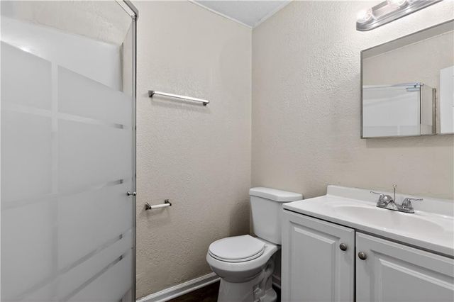 8309 E Gregory Boulevard, Kansas City, MO 64131