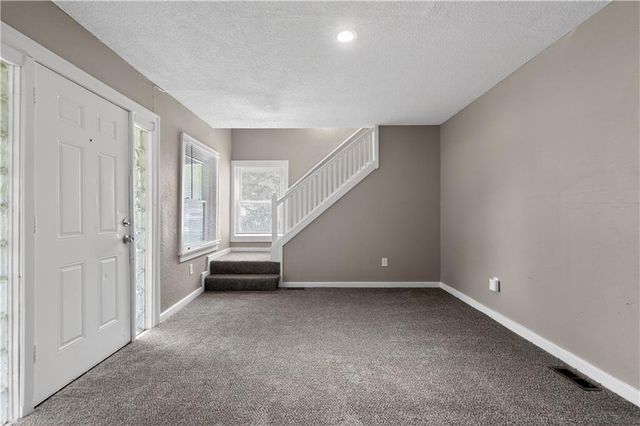 8309 E Gregory Boulevard, Kansas City, MO 64131