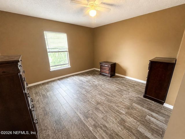 7249 OXFORDSHIRE Avenue, Jacksonville, FL 32219