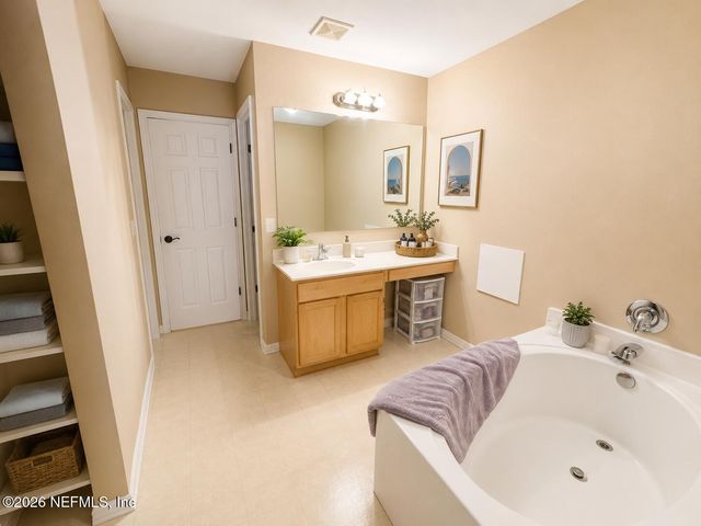 7249 OXFORDSHIRE Avenue, Jacksonville, FL 32219