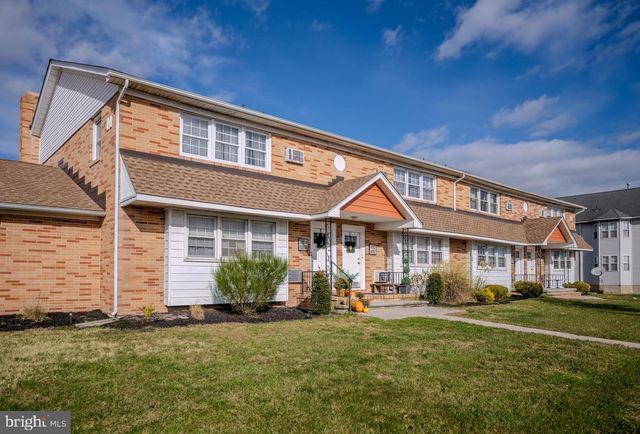 5523 WELLINGTON AVE, Ventnor City, NJ 08406