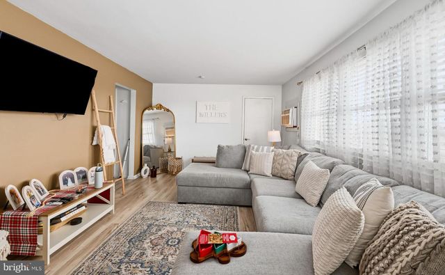 5523 WELLINGTON AVE, Ventnor City, NJ 08406