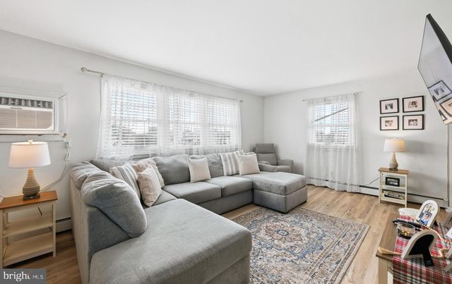 5523 WELLINGTON AVE, Ventnor City, NJ 08406