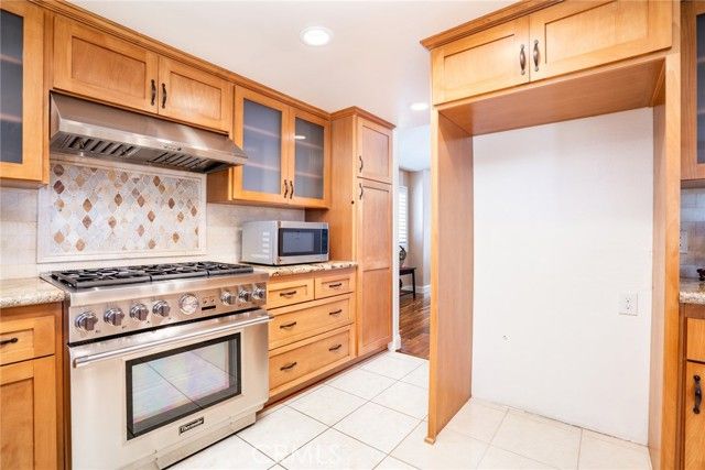 16511 Newland Street, Huntington Beach, CA 92647