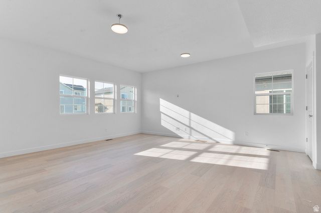 5647 N GOLDFINCH LN, Stansbury Park, UT 84074