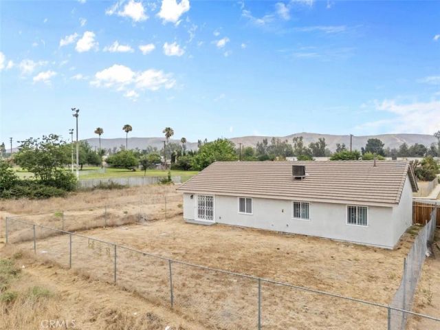 2904 Colima, San Bernardino, CA 92407