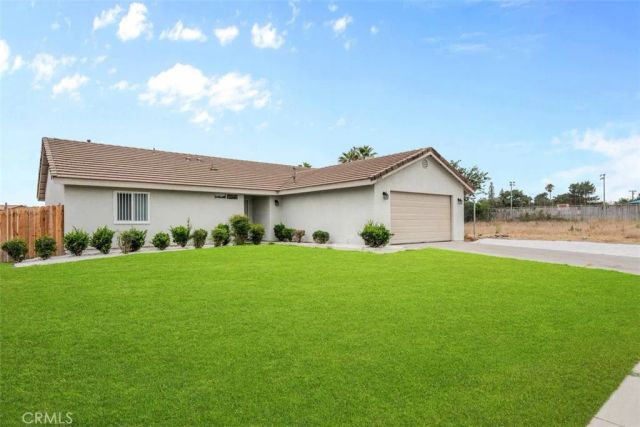 2904 Colima, San Bernardino, CA 92407