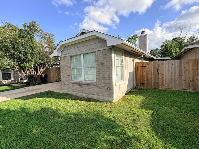 9231 Waving Fields Drive, Houston, TX 77064