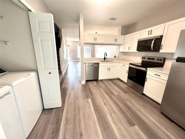 287 COUNTRYSIDE KEY BOULEVARD, Oldsmar, FL 34677