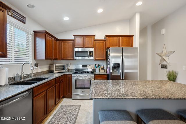 8768 W Saguaro Moon Road, Marana, AZ 85653