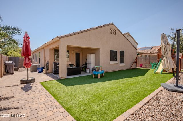 8768 W Saguaro Moon Road, Marana, AZ 85653