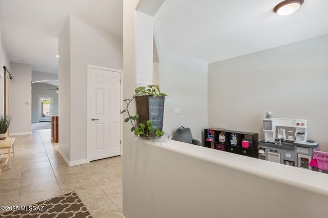 8768 W Saguaro Moon Road, Marana, AZ 85653