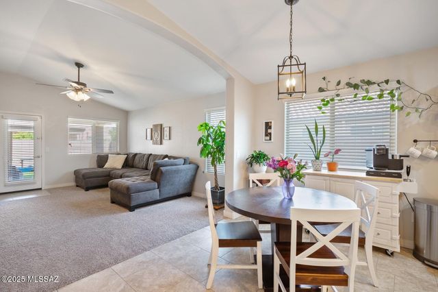 8768 W Saguaro Moon Road, Marana, AZ 85653