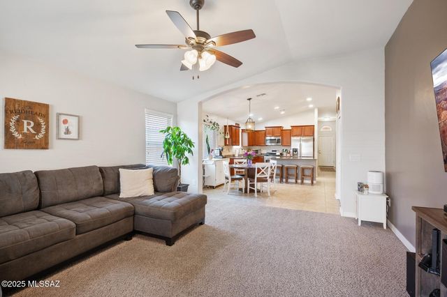 8768 W Saguaro Moon Road, Marana, AZ 85653