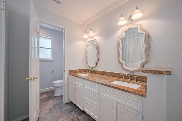 4031 Sherwood Street W, Houston, TX 77339