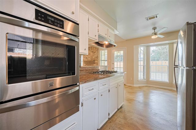 4031 Sherwood Street W, Houston, TX 77339