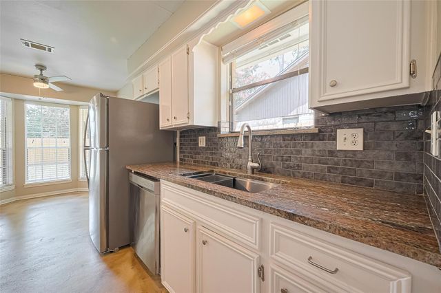 4031 Sherwood Street W, Houston, TX 77339