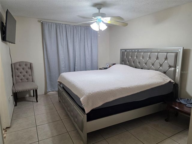 8810 COVERED BRIDGE COURT, Tampa, FL 33634