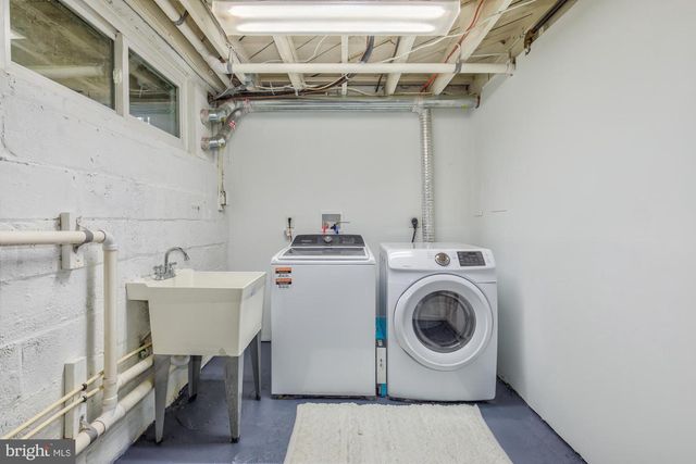 4003 AMES ST NE, Washington, DC 20019
