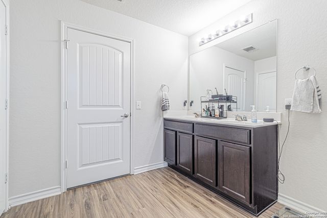 730 Pelican, San Antonio, TX 78221