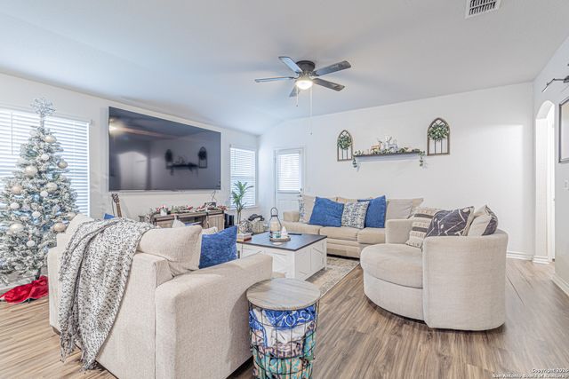 730 Pelican, San Antonio, TX 78221