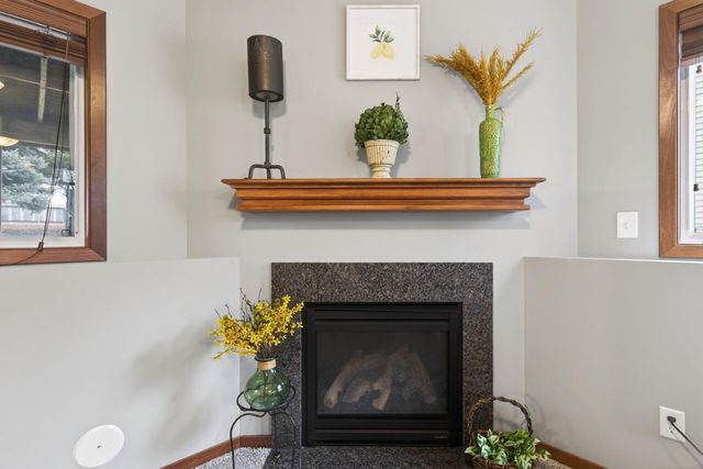 216 Arabian Avenue W, Shakopee, MN 55379