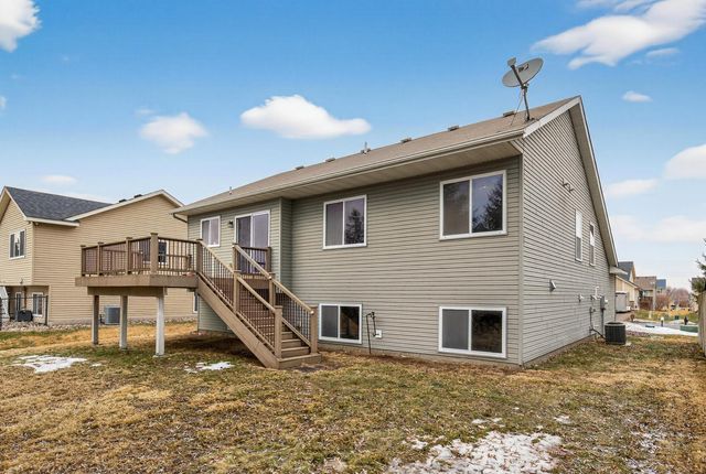 216 Arabian Avenue W, Shakopee, MN 55379