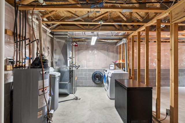 216 Arabian Avenue W, Shakopee, MN 55379